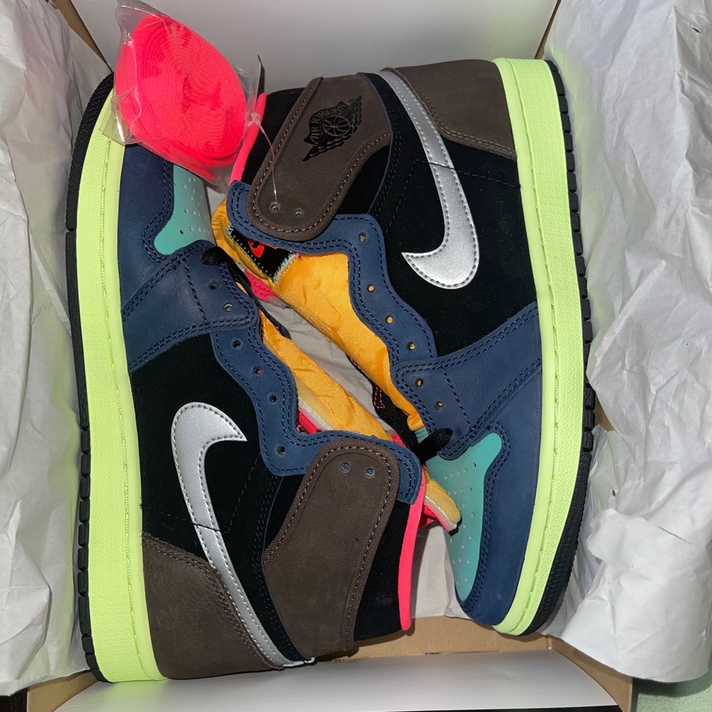 DS Jordan Retro 1 High Biohack